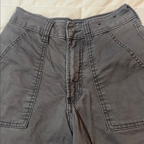 Hollister Wide Leg Cargo Jeans - Picture 2 of 11